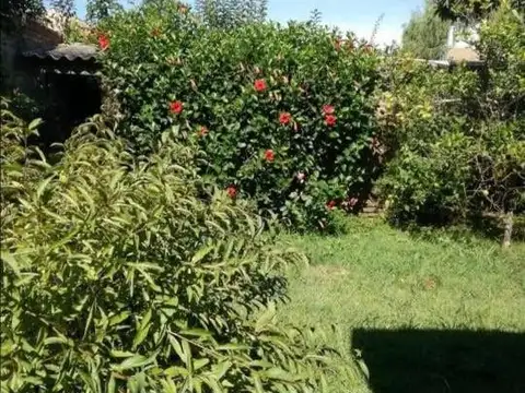 Casa 5 ambientes con 1 baño