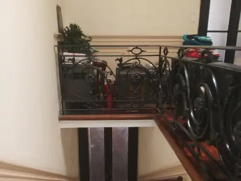 Depto Tipo Casa en Venta de 8 dormitorios