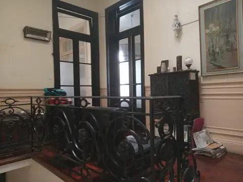 Depto Tipo Casa 9 ambientes con 2 baños