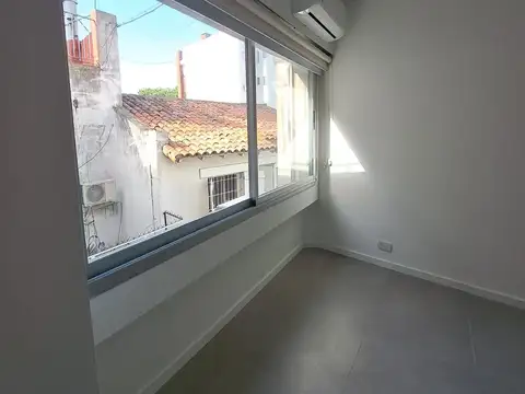 Olivos - Luminoso ambiente reciclado - Excelente ubicación! A pasos de la Estación del Ferrocarril M