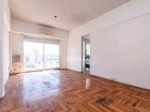 Depto. 2 Ambientes con Cochera en Lanús Centro