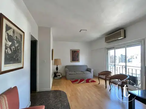 4 Ambientes en esquina, excelente vista, soleado. A reciclar.