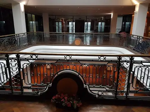 Oficina en Venta 100 años