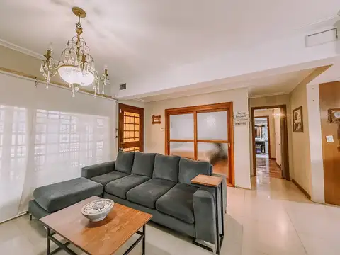 Casa 4 ambientes con 3 baños