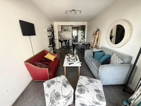 Venta - 3 ambientes con balcón - muy luminoso - frente al Parque Centenario - Villa Crespo