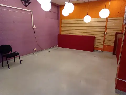 Local en Venta 40 años