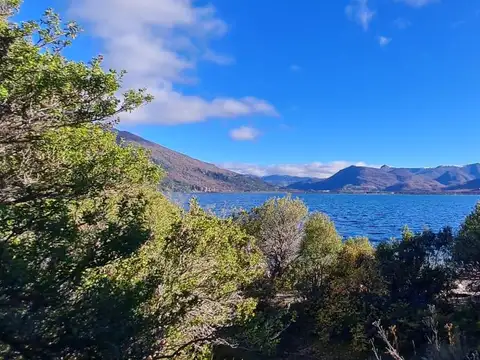 Lote en La Península, a la vera del lago Meliquina