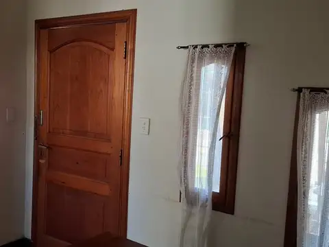 Casa en Venta en Olivos, USD 240.000