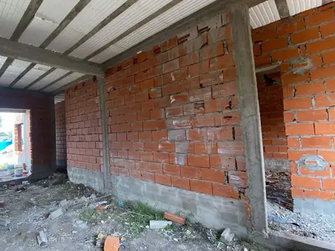 Barrio Santa Sofia pilar del este 100