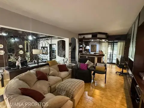 Casa 4 ambientes con 4 baños