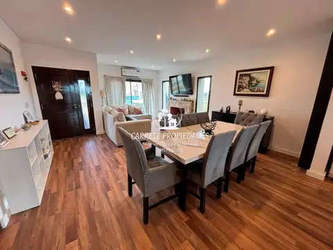 Casa en Venta en Pilar del Este - Santa Lucia, USD 198.000