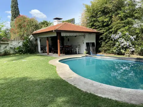 Alquiler de Verano Casa en Las Lomas - San Isidro - Quincho Jardin y Pileta
