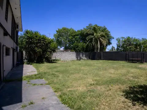 Av. República de Francia  al 300