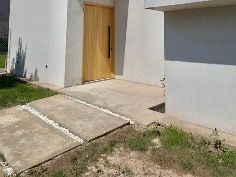 Casa en Venta en Lujan De Cuyo, USD 310.000