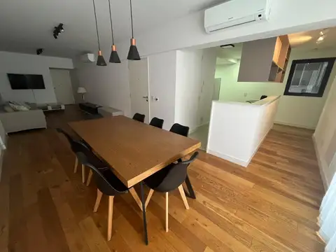 Departamento 4 ambientes en Barrio norte con dependecia, cochera y baulera.