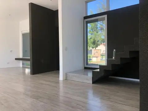 Casa en Venta en San Vicente, USD 298.000