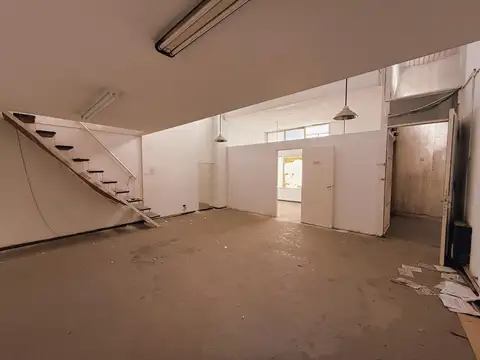 Local en Venta 40 años