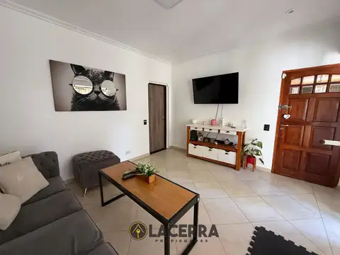 Depto Tipo Casa en Venta con 2 cocheras