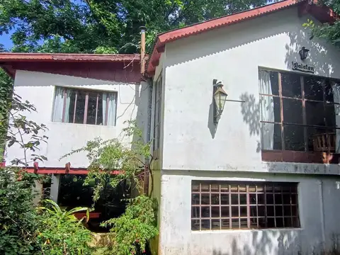 Casa 3 ambientes con 2 baños