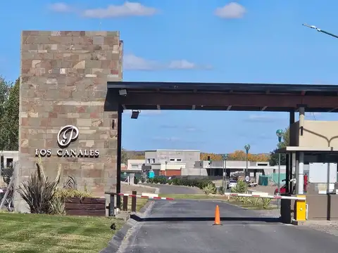 B° Canales de Plottier Avenida Plottier 1000