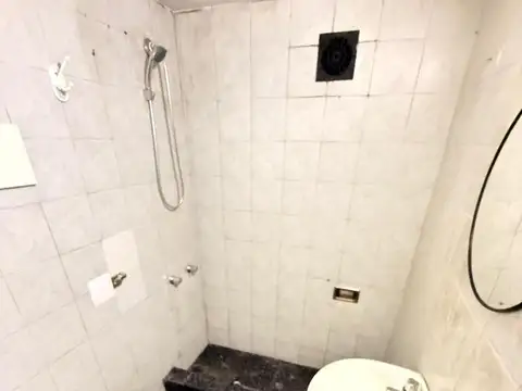 Casa 2 ambientes con 1 baño
