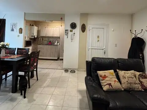 Departamento 4 ambientes con 1 baño
