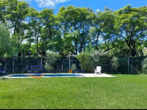 Casa en Venta en La Reja, USD 240.000