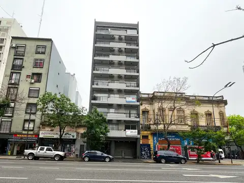 Av. San Juan 2400 - Local