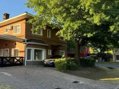 HERMOSA CASA,SAUSALITO PILAR,6 AMBIENTES,FINANCIACION PROPIA