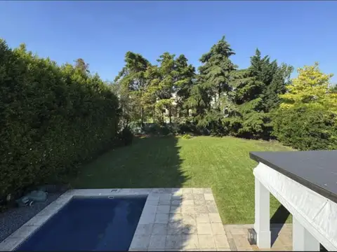 Casa en Venta en San Isidro Labrador, USD 395.000