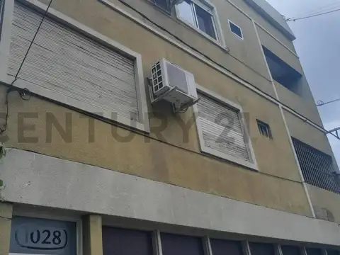 calle 33 1000, Piso 2