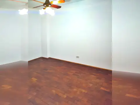 Zeballos 2200, Piso 3