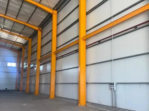 Alquiler Ecoparque Nave de deposito para uso logistico e industrial de termopanel. 1000m