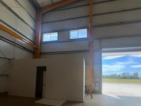 Galpon en Alquiler 1.000  mts Frente