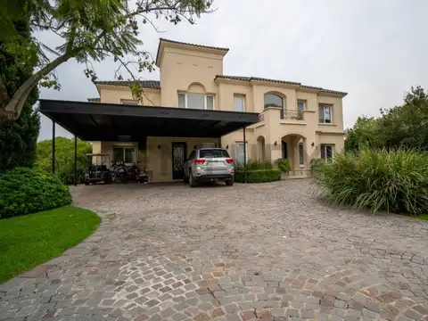 Mayor Irusta 3700, Piso 0