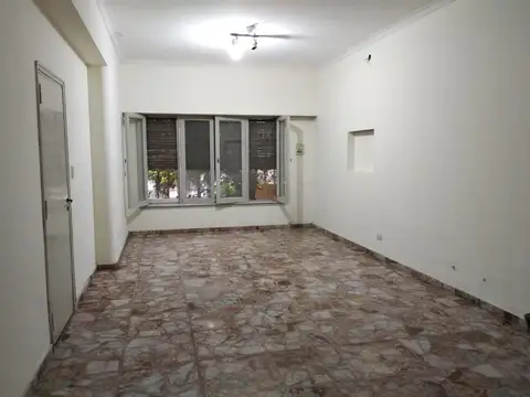 Joaquín V. González 1200