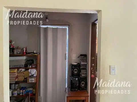 Casa 3 ambientes con 1 baño