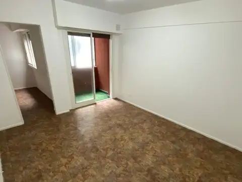 Av Dr P Goyena 1300, Piso 2