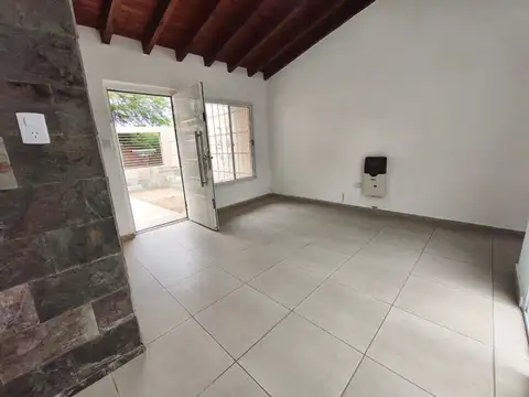 Casa en Alquiler en Marques De Sobremonte, $ 725.000