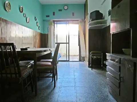 Depto 3 amb. - Planta Baja - Zona céntrica