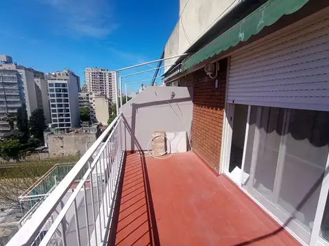 Departamento dos ambientes balcon terraza en alquiler Flores Gavilan al 200