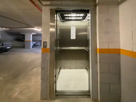 Oportunidad Única, Cochera Fija y Cubierta en Alquiler en Belgrano.