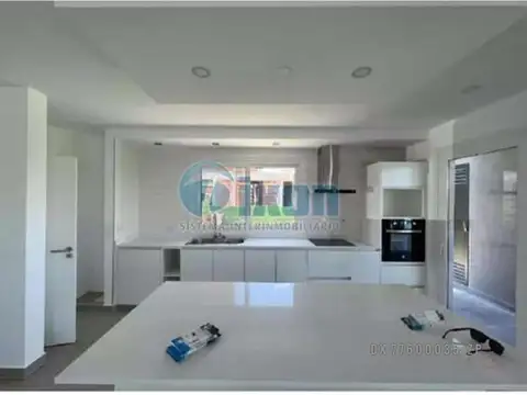 Barrio Cerrado Puertos Del Lago - Vistas - Casa Venta