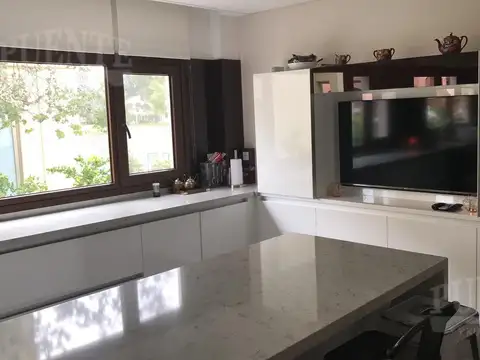 Casa en Venta en Canning, USD 950.000