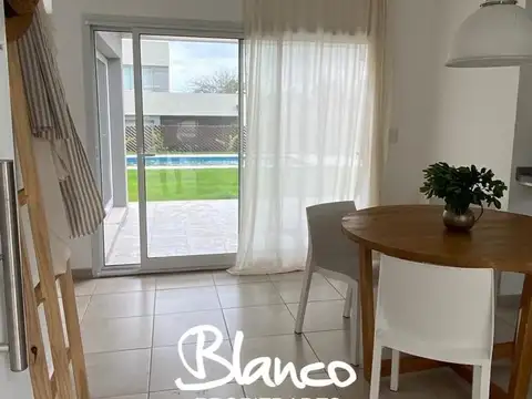 Casa en Alquiler Temporal en Pilar del Este - Casas del Este, USD 3.000