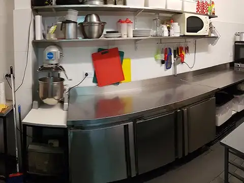 Paso De La Patria 500, Piso pb