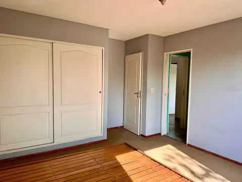 Casa en Venta en La Reja, USD 159.900