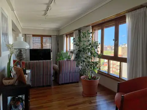 Departamento en Venta con 2 cocheras