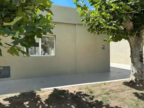 Casa en Venta en Norberto de la Riestra, USD 110.000