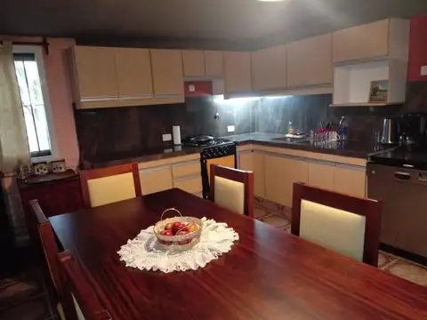 Campo totalmente armado con viviendas equipadas - General Alvear-Mendoza